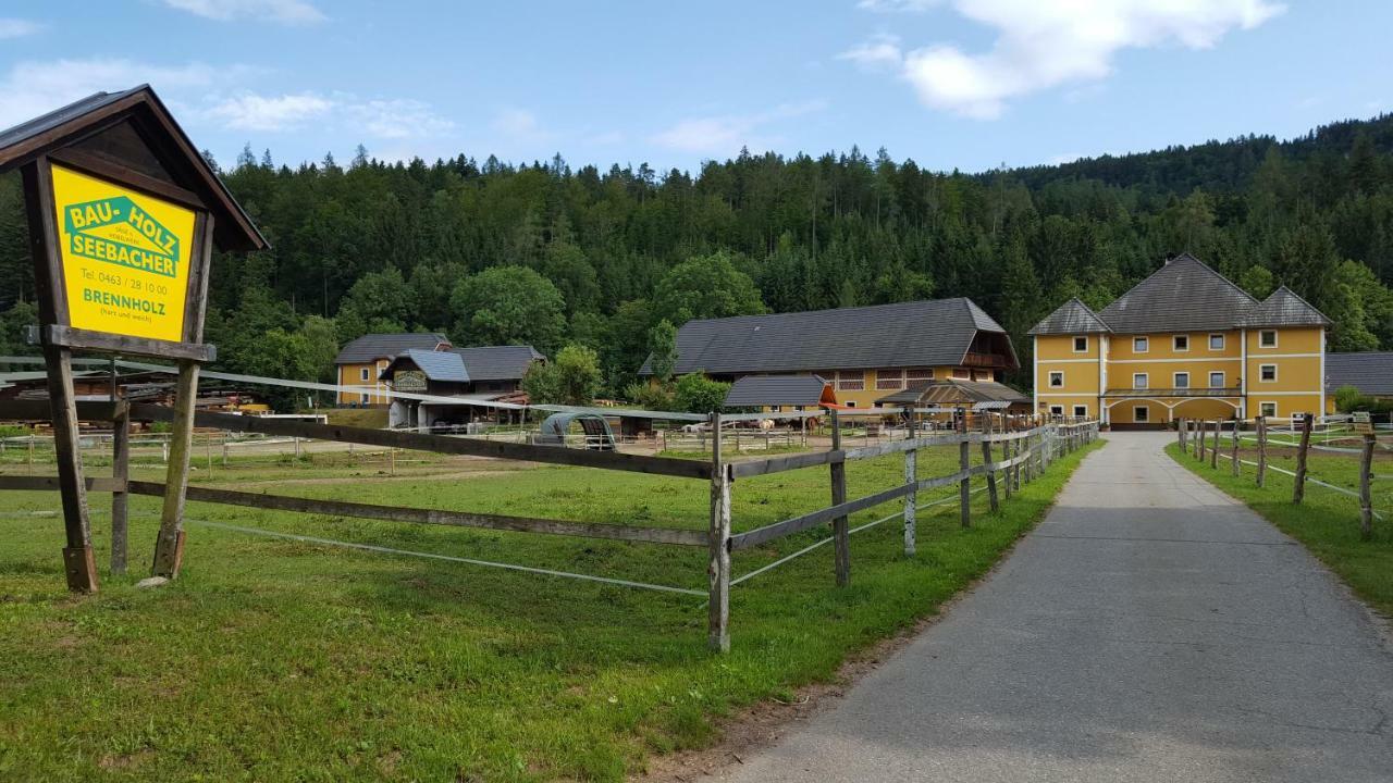 Ferienwohnungen Gut Seebacher Klagenfurt am Woerthersee Exteriér fotografie